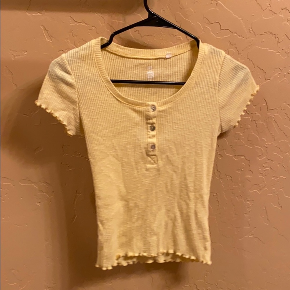 PacSun Light Yellow Button Short Sleeve